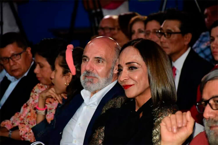 embajadora-honduras-diana-valladares